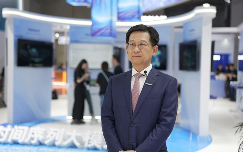 崔山受新华社专访：以工业具身智能沉构出产力，引领流程工业智能化升级